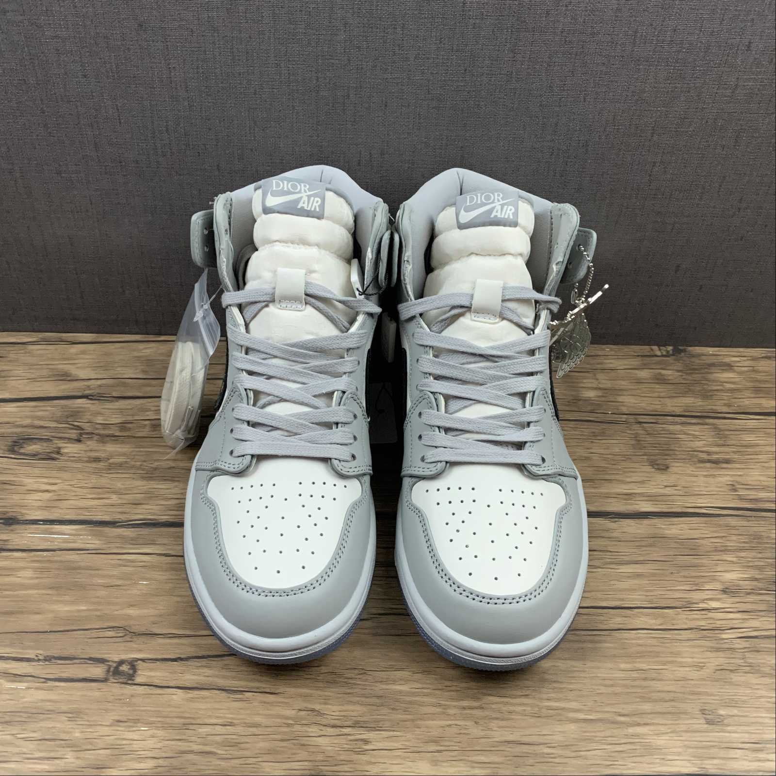 Air Jordan 1 x Dior High