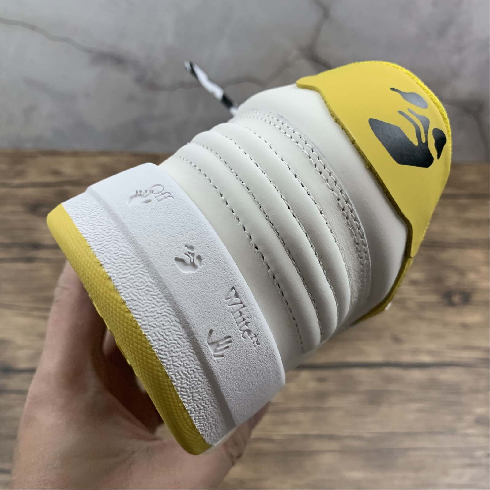 OFF-WHITE OOO Low Out Of Office yellow
